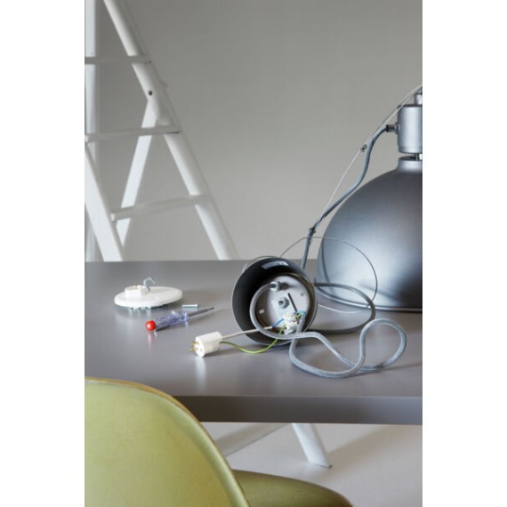 LAMP PLUG WITH CORD EARTHED 14CM AIRAM