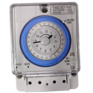 Timer til fjøsarmaturene 550550 og 550551 for tidsstyring av hvitt lys for dagslys og rødt for nattlys i fjøs.